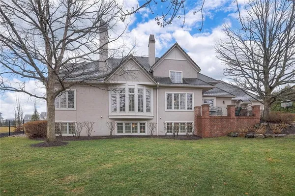 $1,395,000 | 10804 West 141st Street, Overland Park, KS 66221