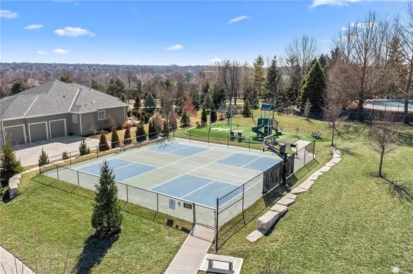 $1,395,000 | 10804 West 141st Street, Overland Park, KS 66221
