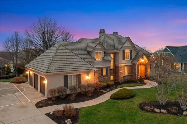 $1,395,000 | 10804 West 141st Street, Overland Park, KS 66221