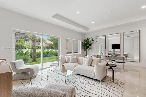 $670,000 | 1537 Northwest 94th Way, Unit 5, Coral Springs, FL 33071