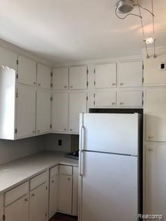 375.5 Fisher Road Grosse Pointe, MI 48230 - Photo 3 of 7