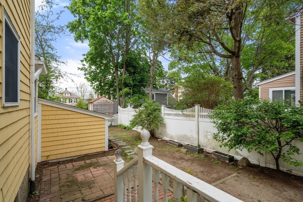 10 Magnolia Road Milton, MA 02186 - Photo 17 of 21