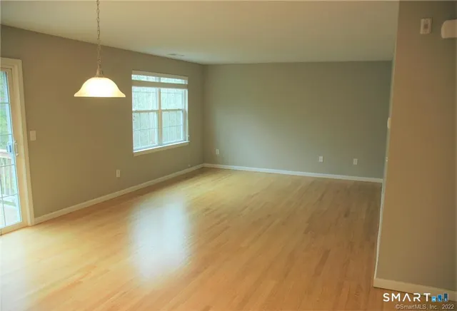 $2,550 | 16 Riverview Court, Unit 16, Brookfield, CT 06804