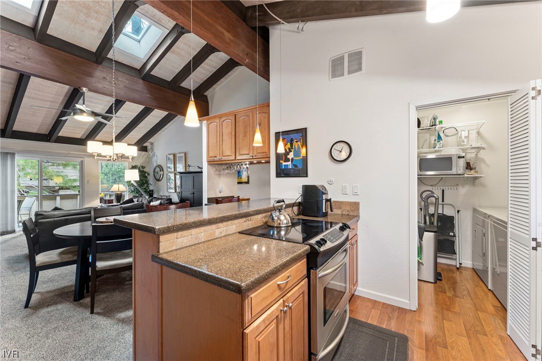 321 Ski Way, Unit 235 Incline Village, NV 89451 - Photo 14 of 26 Gallery Image 14
