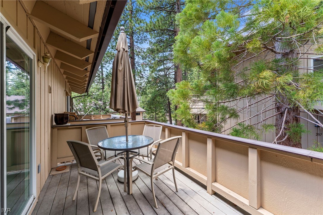 321 Ski Way, Unit 235 Incline Village, NV 89451 - Photo 5 of 26 Gallery Image 5