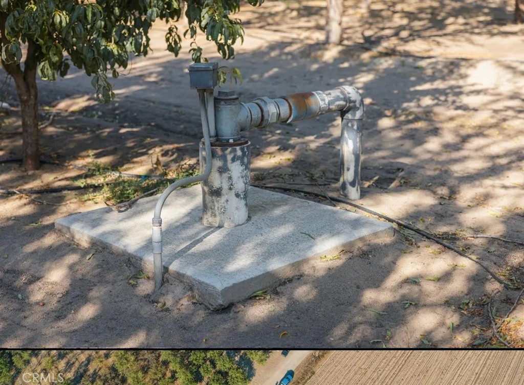 2 Longview Avenue Livingston, CA 95334 - Photo 3 of 4 a view of a yard