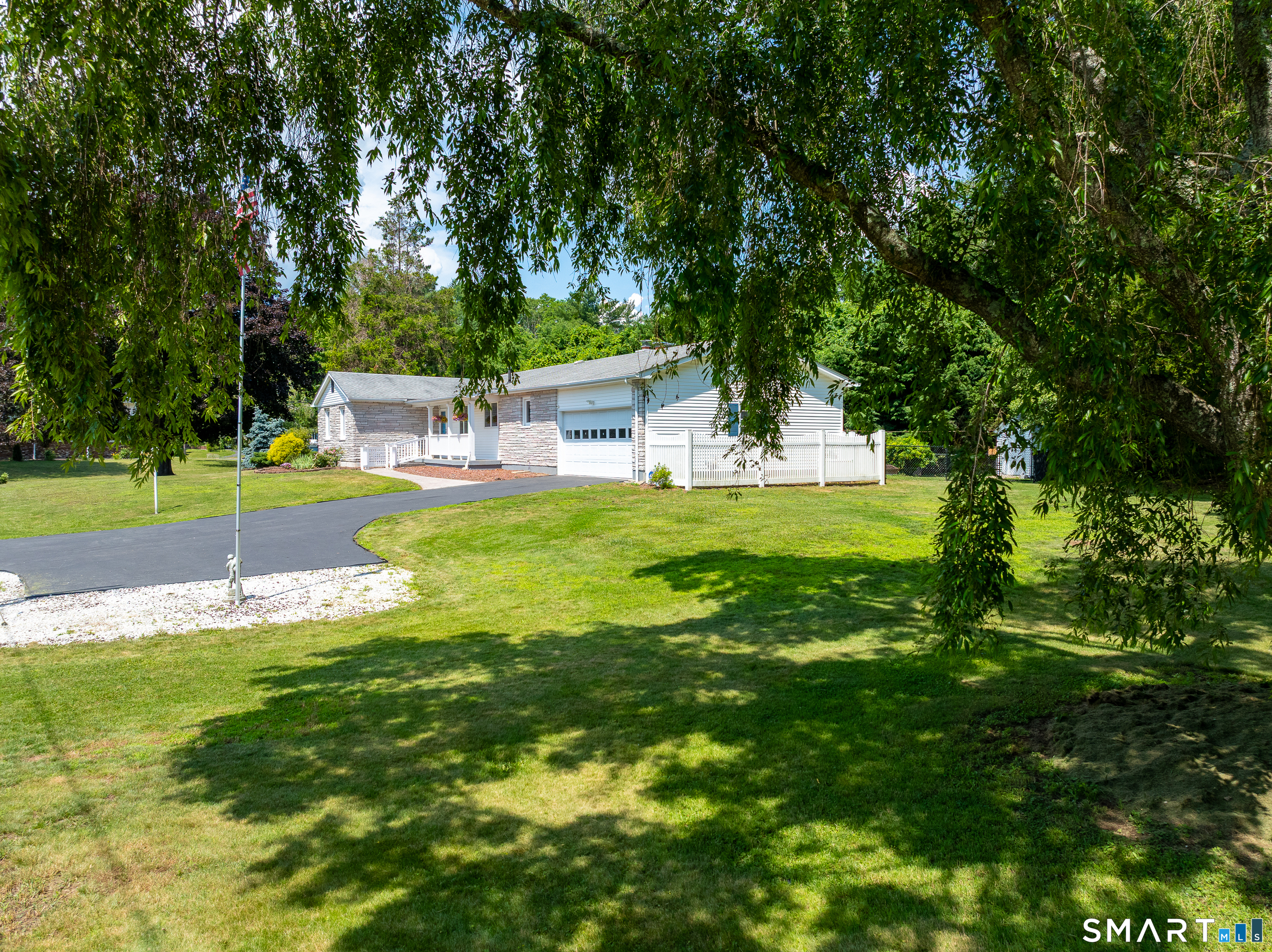 2 Stony Ridge Road Norwich, CT 06360 - Photo 5 of 40