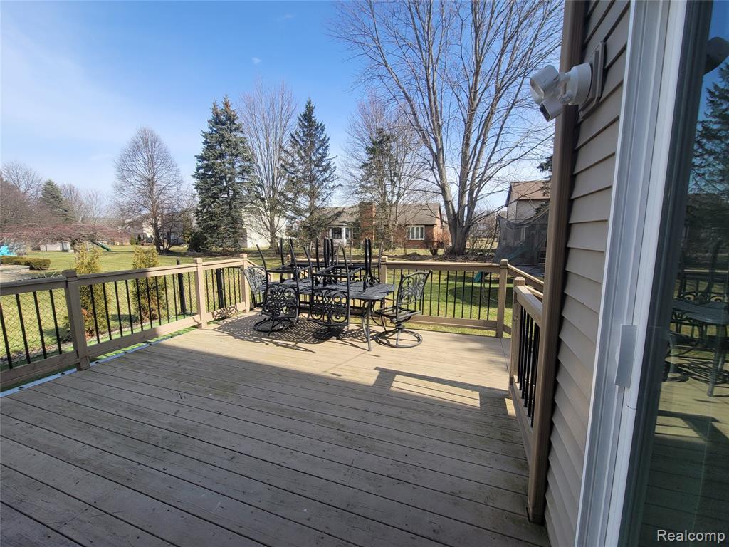 1816 Acorn Valley Drive Howell, MI 48855 - Photo 7 of 35