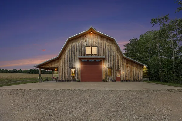 $735,000 | 3625 Swaney Road, Traverse City, MI 49686