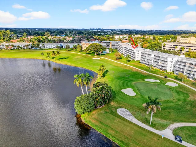 $330,000 | 250 John F Kennedy Drive, Unit 302, Atlantis, FL 33462