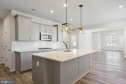 $739,900 | 33155 Oyster Cove Drive, Lewes, DE 19958