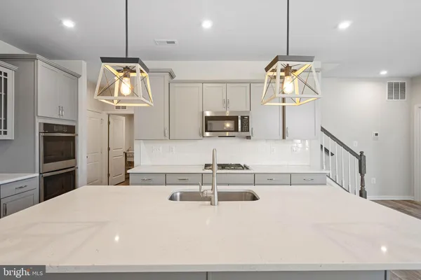 $724,999 | 33155 Oyster Cove Drive, Lewes, DE 19958