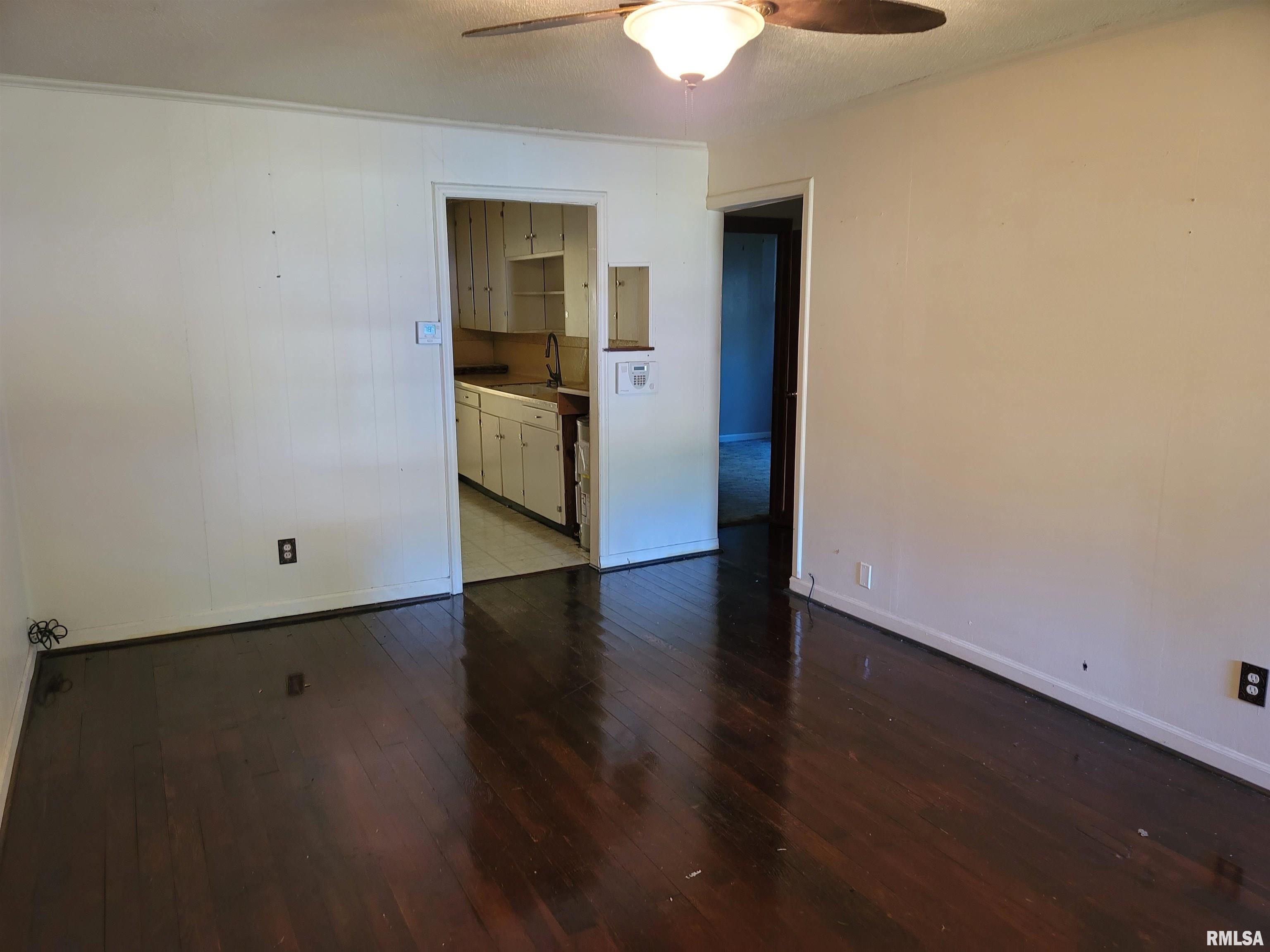 1049 North Indiana Avenue Springfield, IL 62702 - Photo 13 of 14