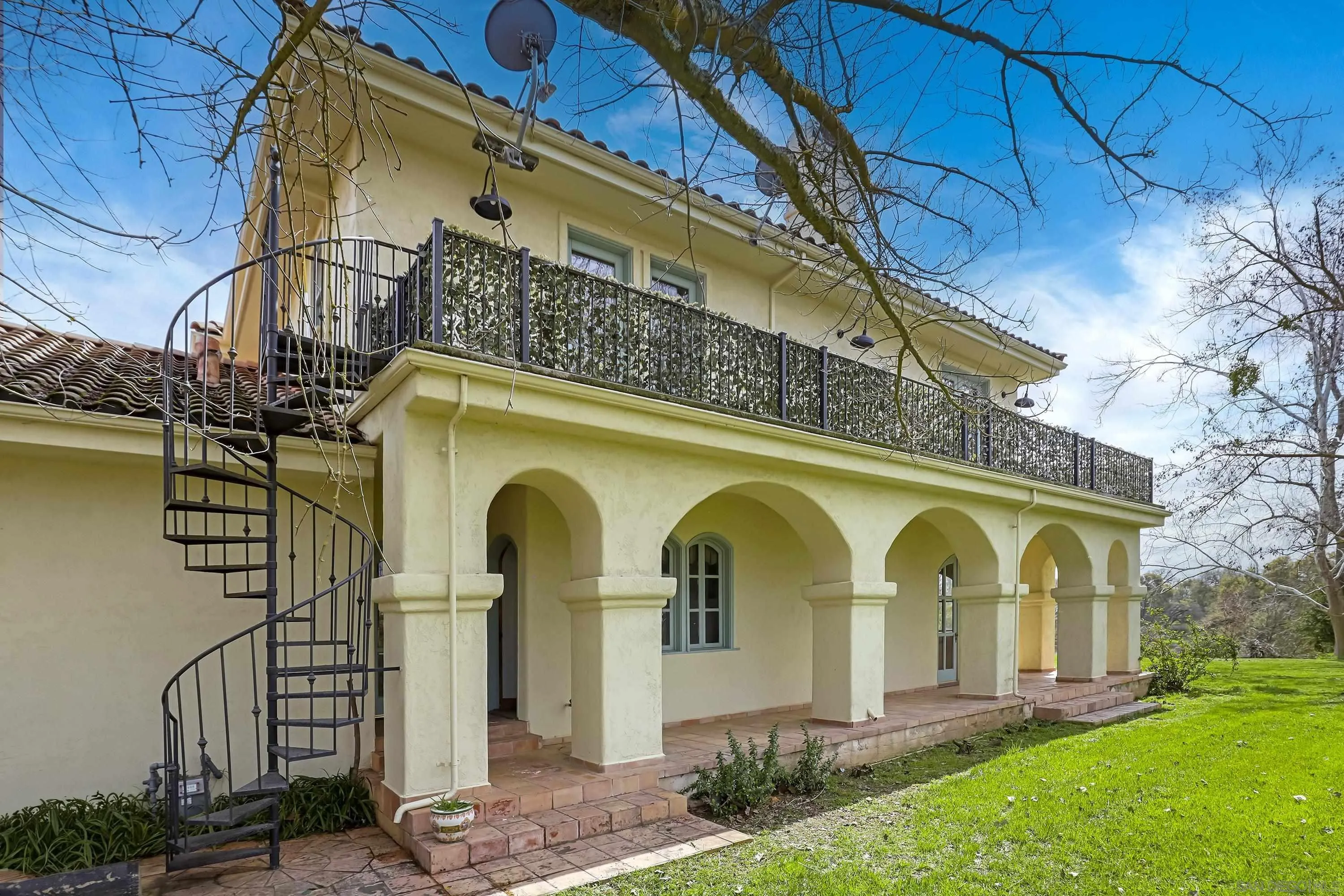 24943 North Mcintire Road Clements, CA 95227 - Photo 20 of 68 a front view of a house with garden