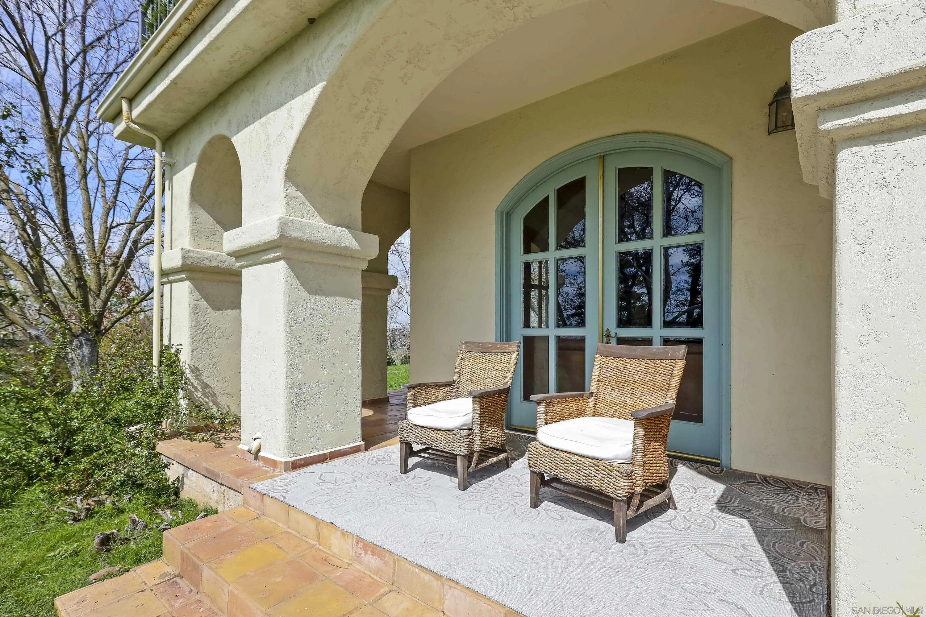 24943 North Mcintire Road Clements, CA 95227 - Photo 23 of 68 a building outdoor space with patio furniture and potted plants