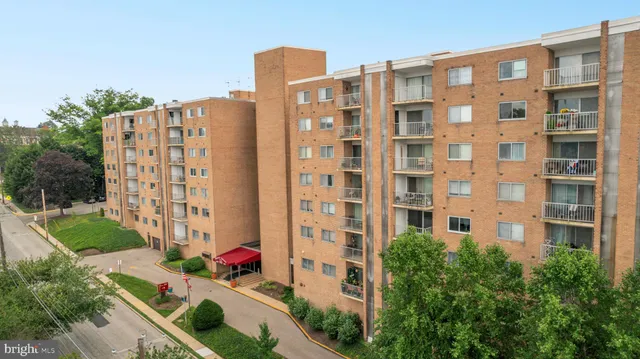 a front view of a building