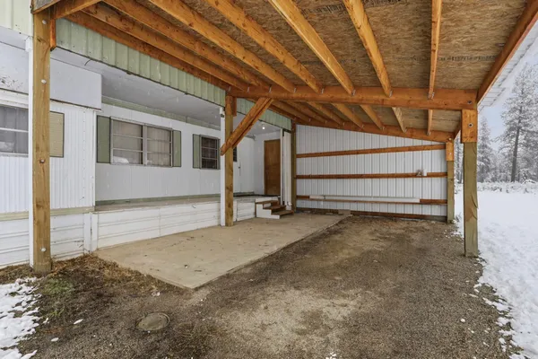 $270,000 | 41210 North Newport Highway, Elk, WA 99009