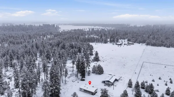 $270,000 | 41210 North Newport Highway, Elk, WA 99009