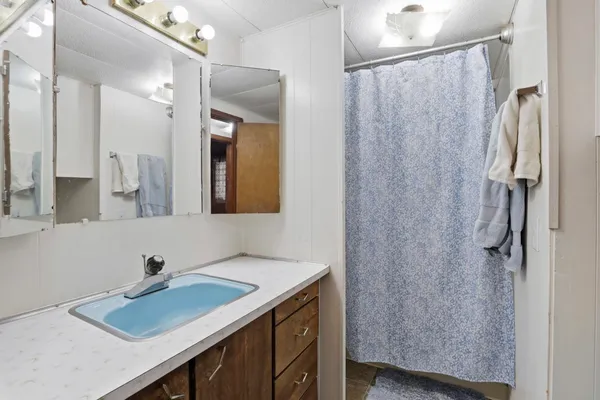 $270,000 | 41210 North Newport Highway, Elk, WA 99009