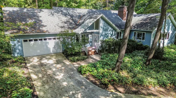 $629,900 | 9453 Whispering Pines Drive, Saline, MI 48176