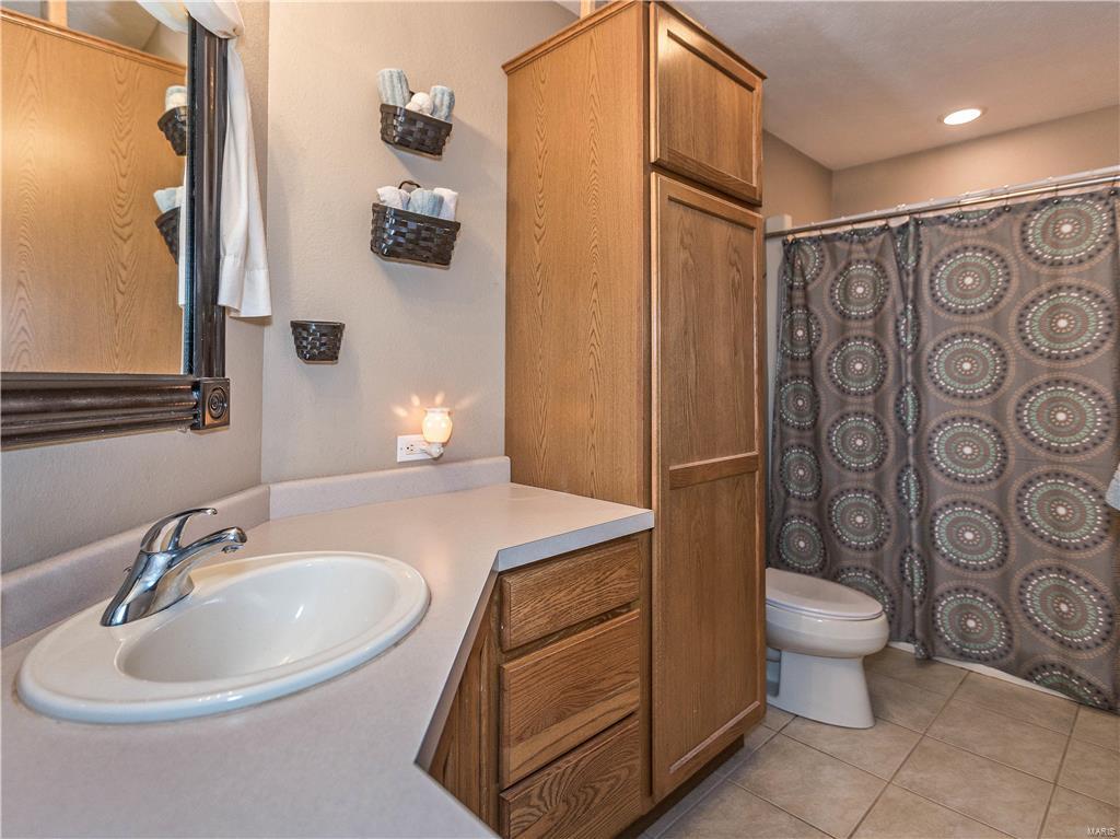 9380 Vfw Road Staunton, IL 62088 - Photo 22 of 45