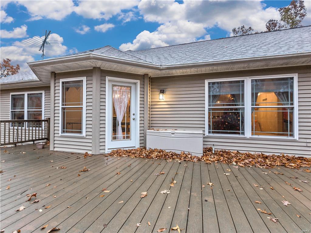 9380 Vfw Road Staunton, IL 62088 - Photo 8 of 45