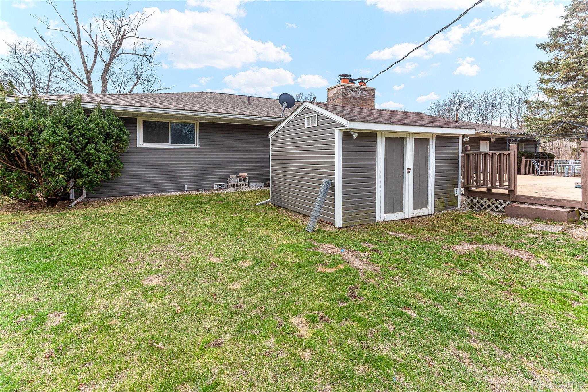 45784 Willis Road Belleville, MI 48111 - Photo 37 of 42 IMG_9583.jpg