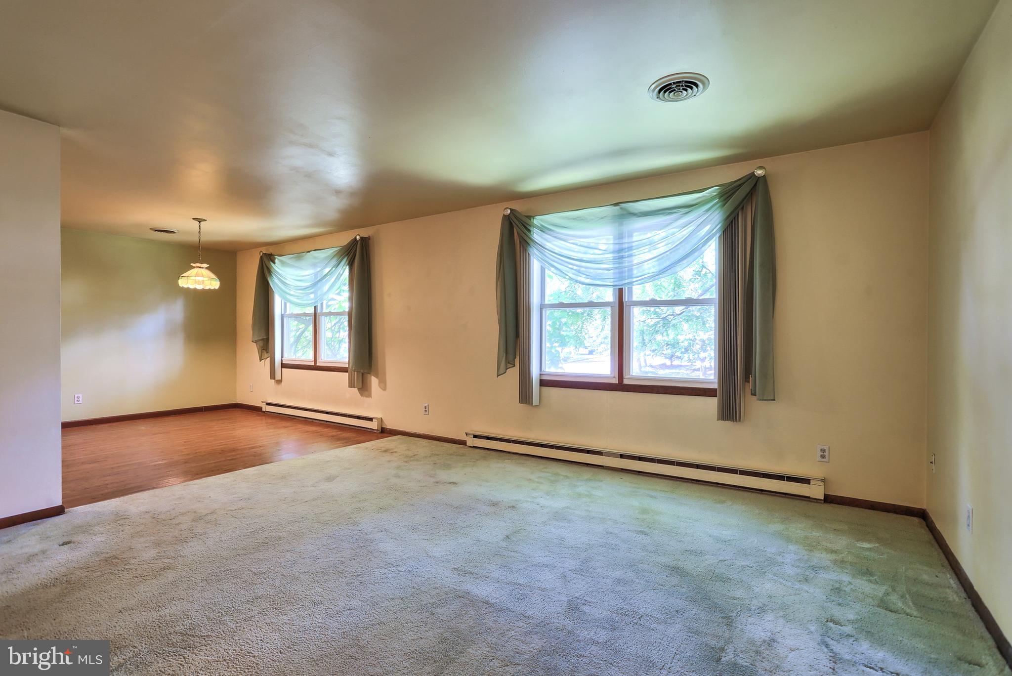 373 Oaklyn Road Lebanon, PA 17042 - Photo 6 of 33 Gallery Image 6