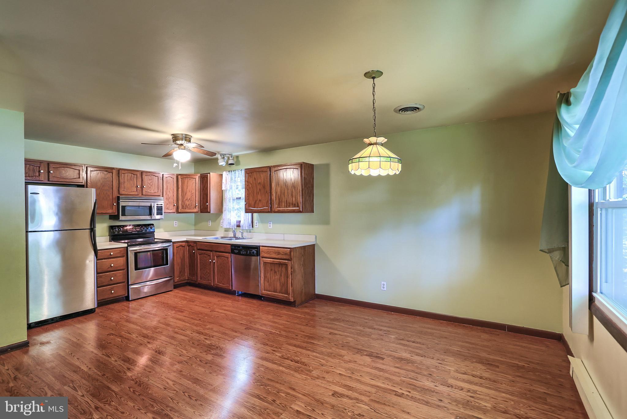 373 Oaklyn Road Lebanon, PA 17042 - Photo 9 of 33 Gallery Image 9