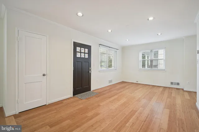 $4,050 | 5817 Greentree Road, Bethesda, MD 20817