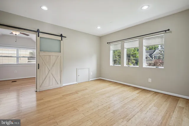 $4,050 | 5817 Greentree Road, Bethesda, MD 20817