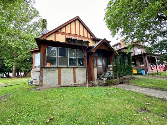 $92,500 | 218 South Vermillion Street, Streator, IL 61364