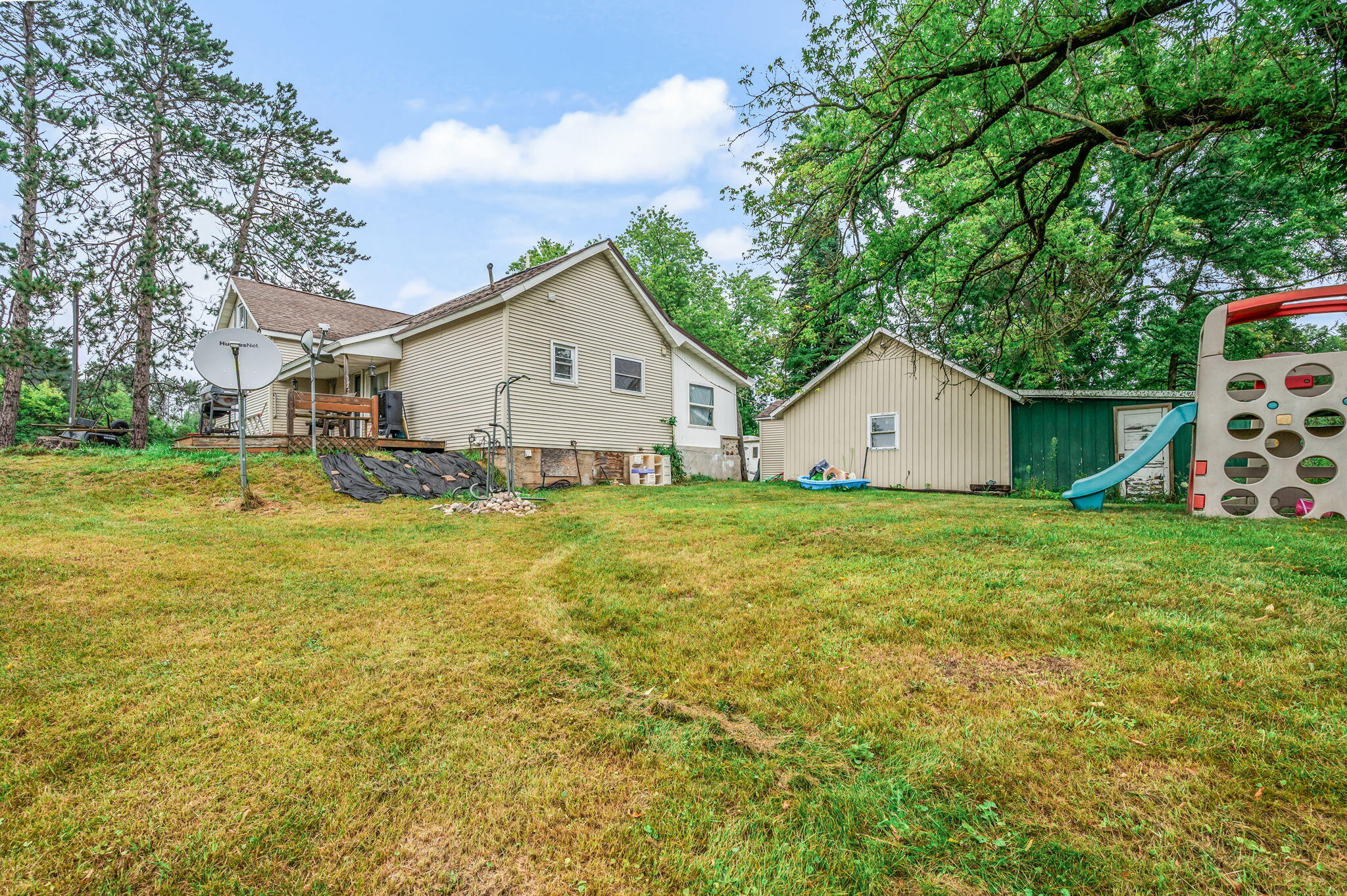 10055 8 Mile Road Evart, MI 49631 - Photo 23 of 28 260807135640-28-web-or-mls-10055-8Mil