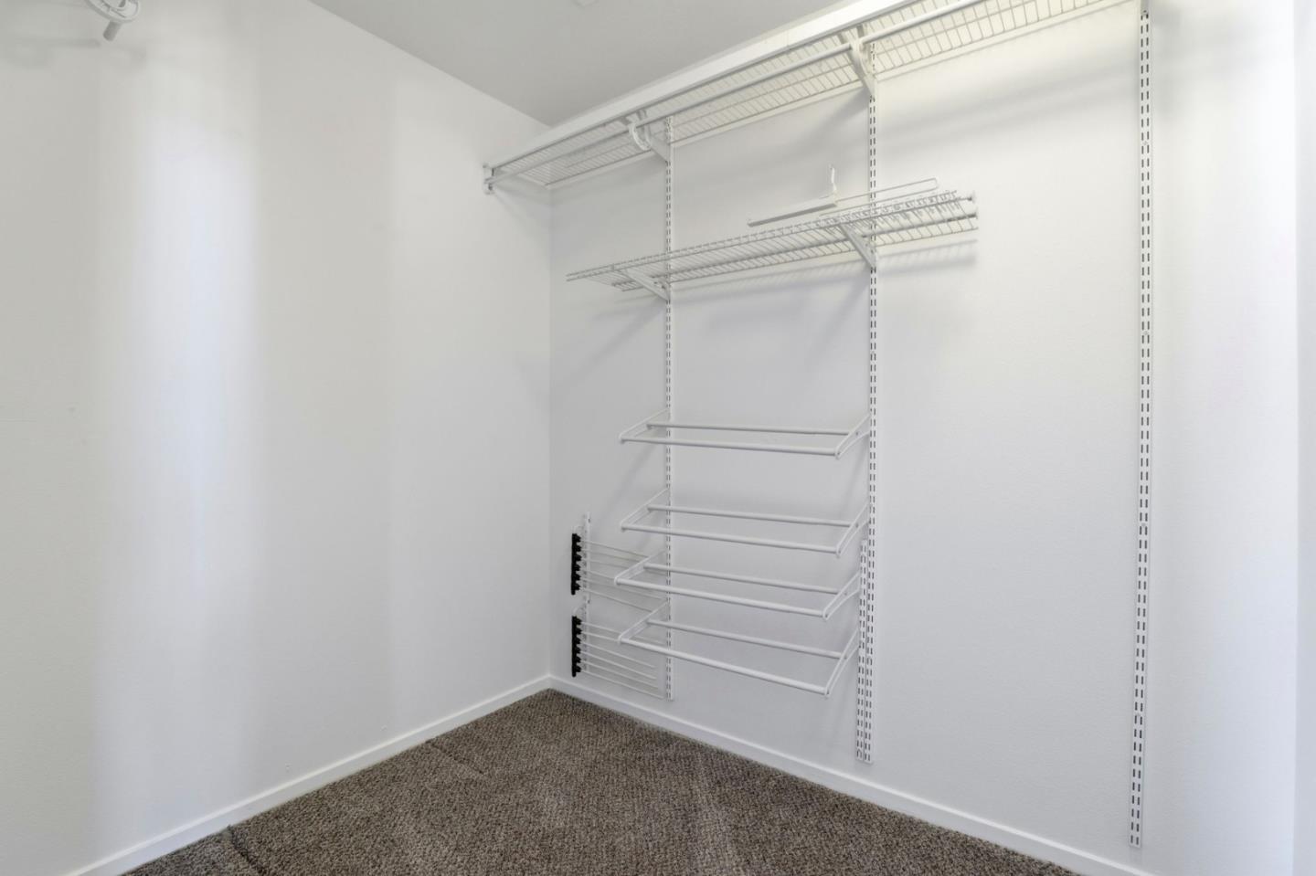 992 Alpine Terrace, Unit 6 Sunnyvale, CA 94086 - Photo 23 of 37