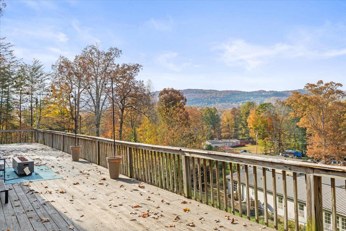 283 Highwater Road Soddy Daisy, TN 37379 - Photo 2 of 31 38-IMG_5114