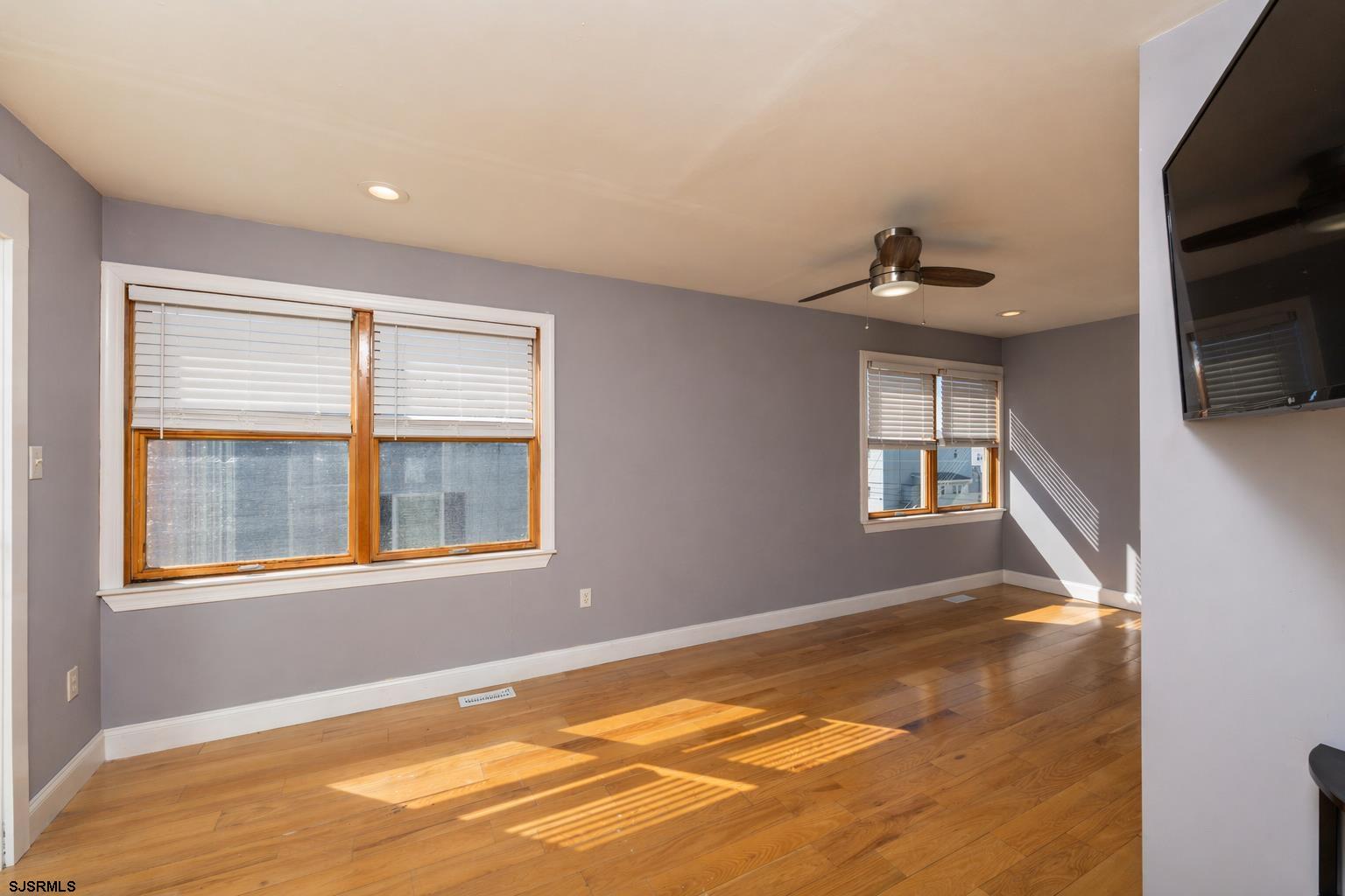 11 Point Drive Linwood, NJ 08221 - Photo 16 of 52