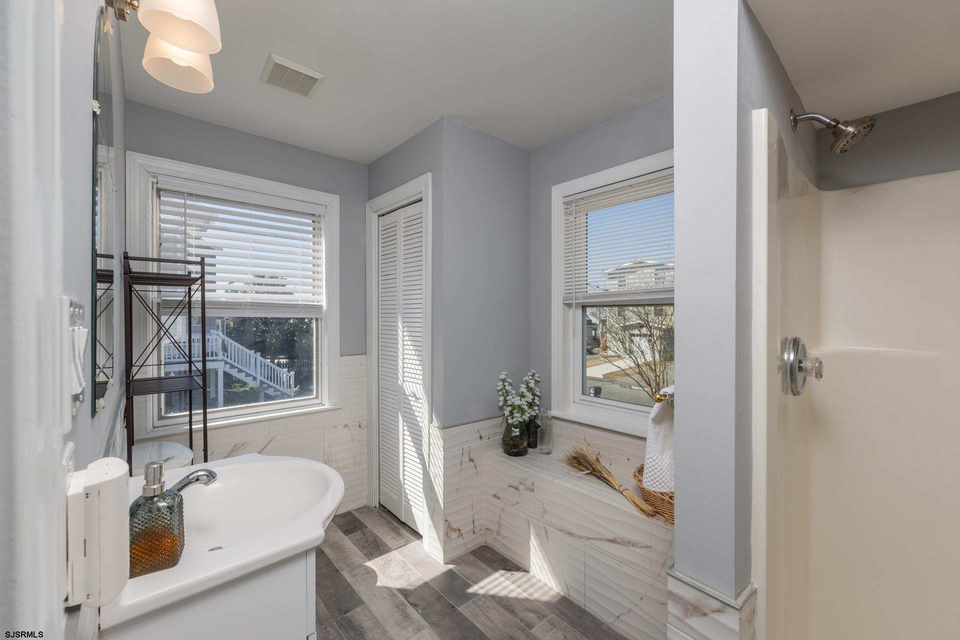 11 Point Drive Linwood, NJ 08221 - Photo 26 of 52