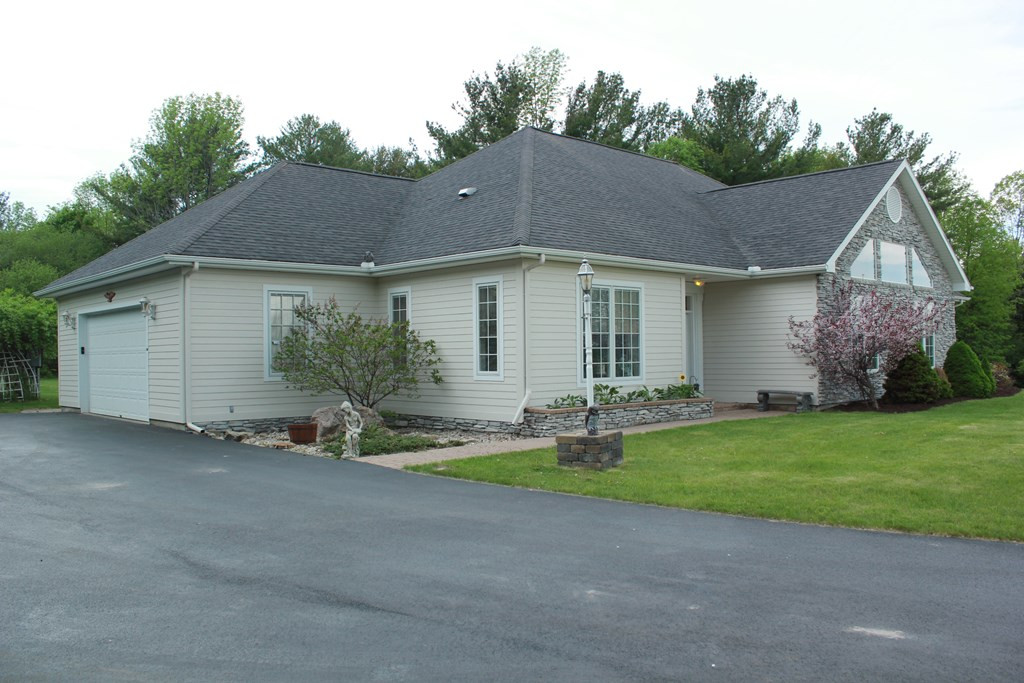 49 Gravelly Point Road Plattsburgh, NY 12901 - Photo 4 of 33 Gallery Image 4