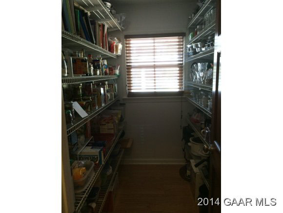 1425 Hollins Road Waynesboro, VA 22980 - Photo 12 of 26 Gallery Image 12