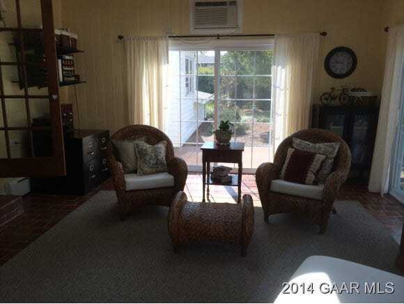 1425 Hollins Road Waynesboro, VA 22980 - Photo 13 of 26 Gallery Image 13