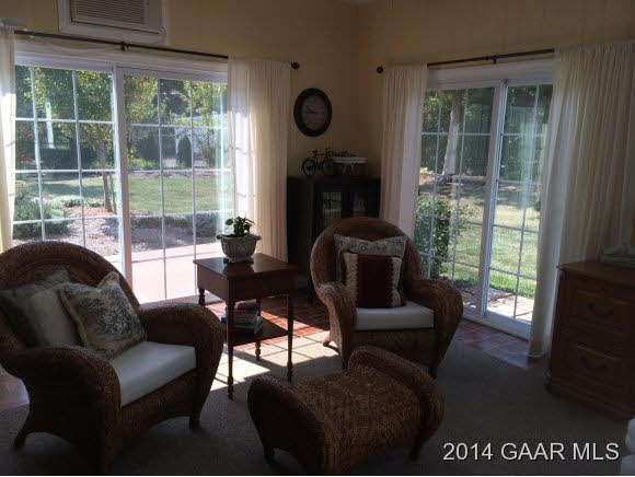 1425 Hollins Road Waynesboro, VA 22980 - Photo 15 of 26 Gallery Image 15