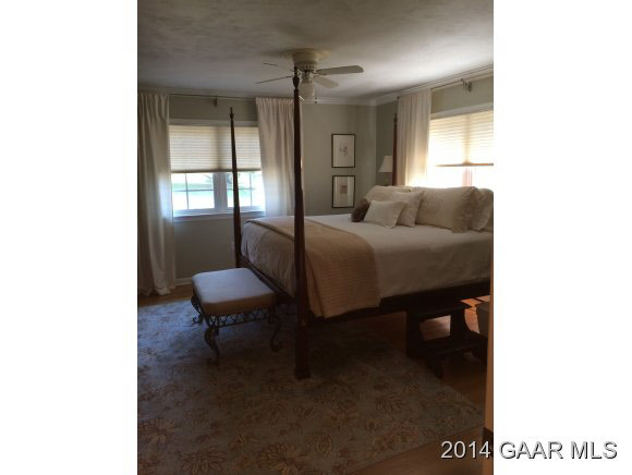 1425 Hollins Road Waynesboro, VA 22980 - Photo 17 of 26 Gallery Image 17
