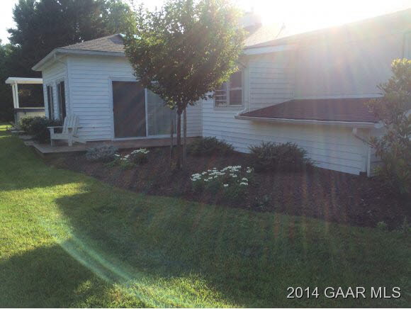 1425 Hollins Road Waynesboro, VA 22980 - Photo 4 of 26 Gallery Image 4