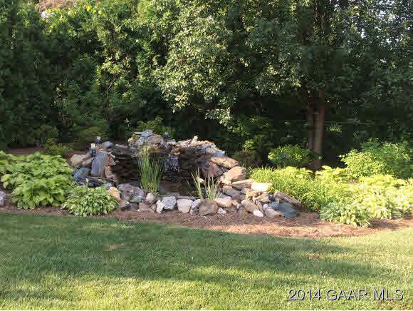 1425 Hollins Road Waynesboro, VA 22980 - Photo 7 of 26 Gallery Image 7