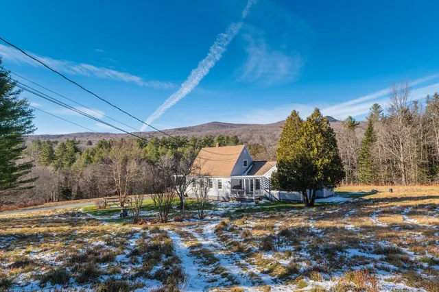 $685,000 | 457 Ray Hill Road, Wilmington, VT 05363