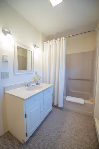 $649,000 | 457 Ray Hill Road, Wilmington, VT 05363