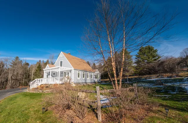 $649,000 | 457 Ray Hill Road, Wilmington, VT 05363