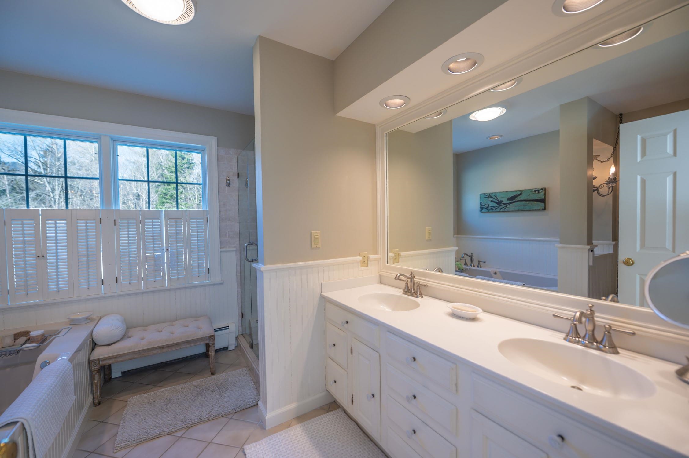 457 Ray Hill Road Wilmington, VT 05363 - Photo 8 of 23