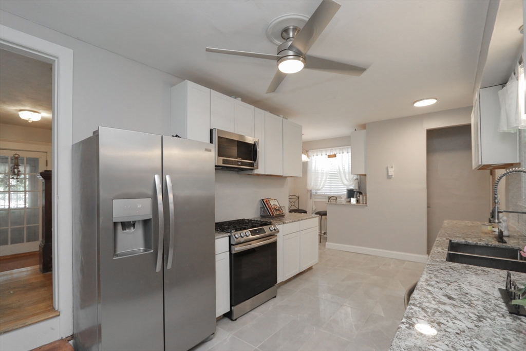 83 Kimberly Avenue Springfield, MA 01108 - Photo 10 of 33