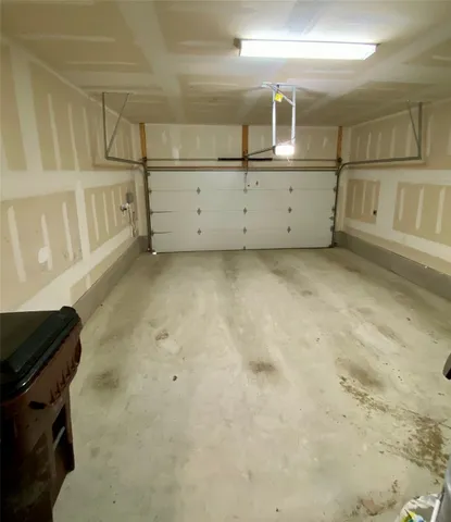 a view of utility room